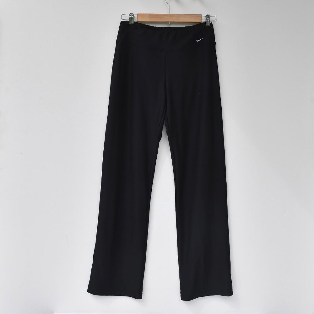 Nike Dri-fit wide legged flared yoga pants (size small)